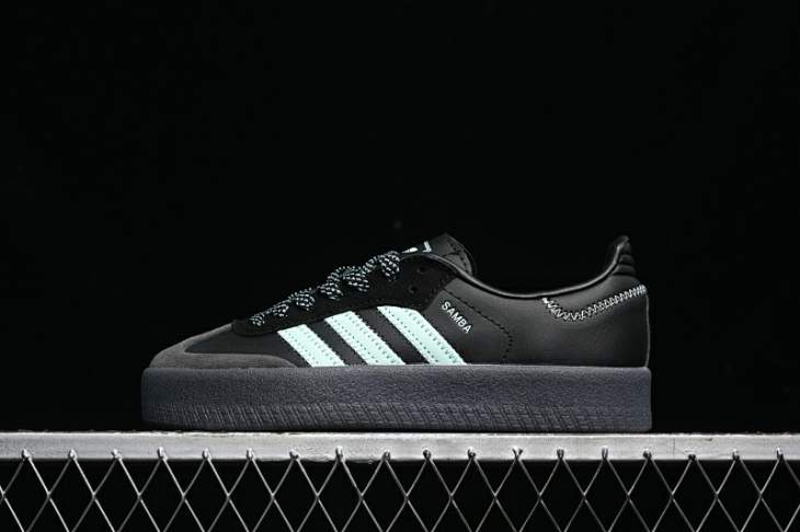 Picture of Adidas Samba _SKUfw18244036569324651fw